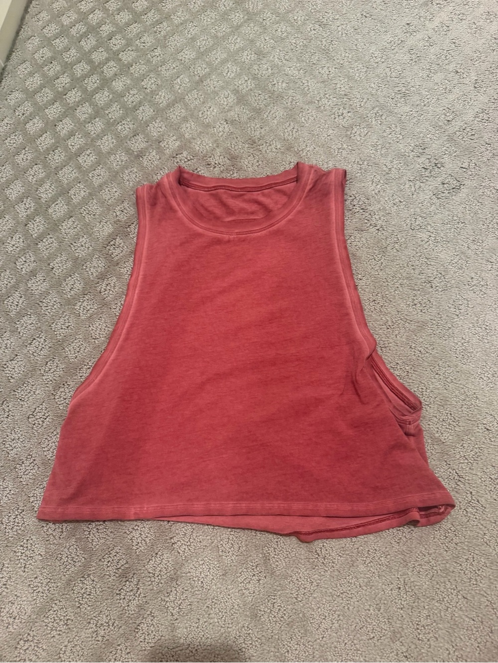 lululemon athletica Women's Sleeveless Crop Tank - Dusty Red